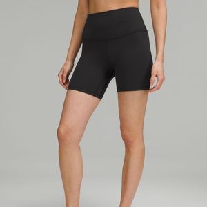 Align high rise shorts